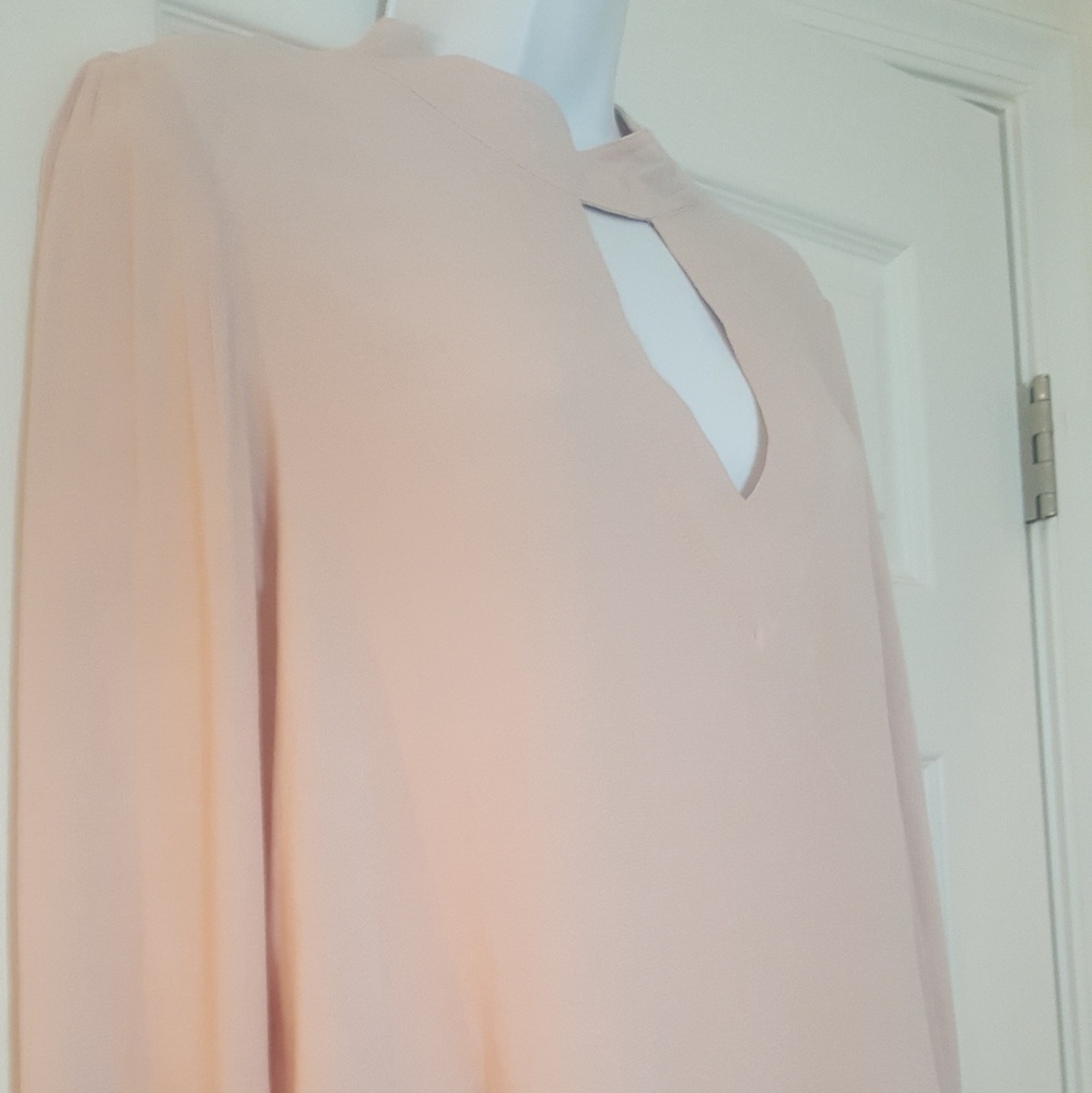 Mock neck top with keyhole Large